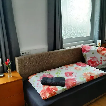 Sweet Homestay Sarstedt